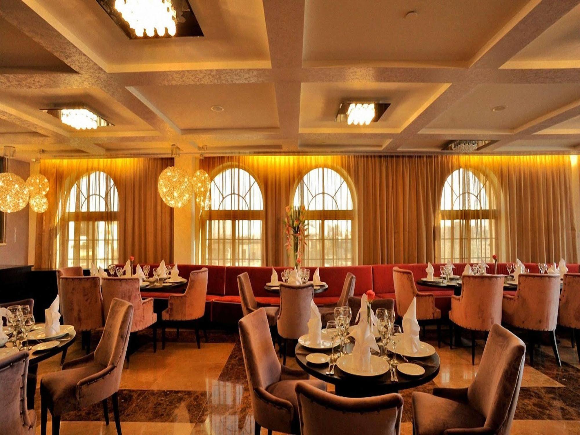 Il Palazzo Hotel And Suites Αμμάν Εξωτερικό φωτογραφία